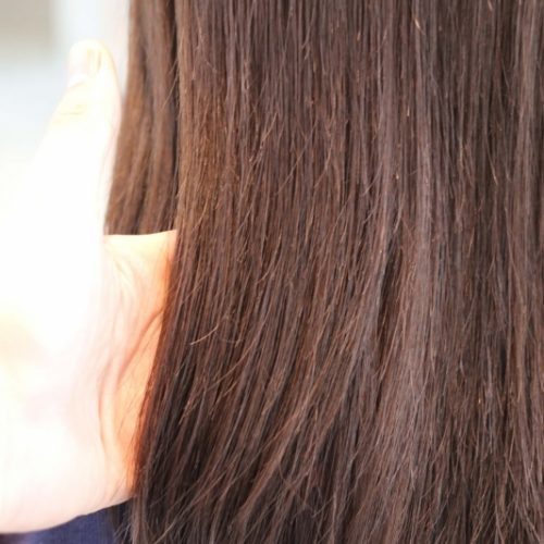 広がりのせいで髪を汚く見せてしまっている髪の改善