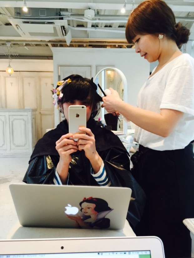 美容師がシャンプー解析をするとこうなる くせ毛 縮毛矯正 ヘアケアの専門特化集団 表参道 青山の美容室lily リリィ