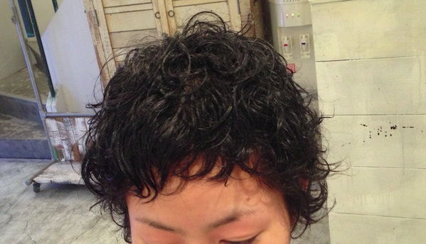 長年のくせ毛でも前髪は作れますか くせ毛 縮毛矯正 ヘアケアの専門特化集団 表参道 青山の美容室lily リリィ