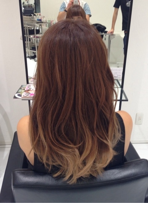 大人の色気を10代でも出すにはヘアが重要です。