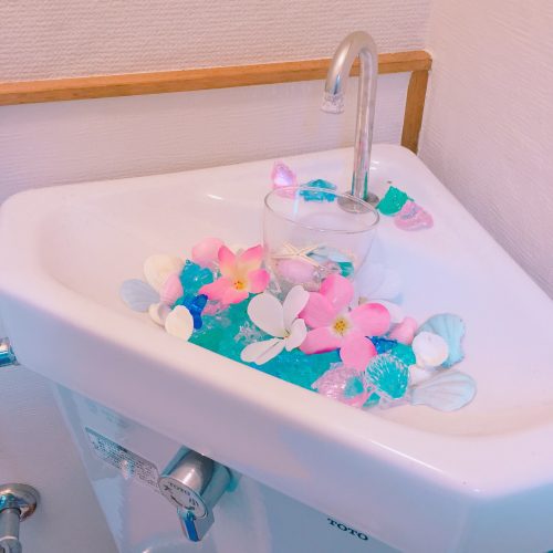 100均のアイテムで自宅のトイレを可愛くアレンジする方法