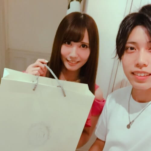 Flowers体験でご来店くださったお客様「髪ふわふわだしいい匂いすぎて街中ですれ違う人に今めちゃくちゃいい匂いした!って言われるようになりました!」